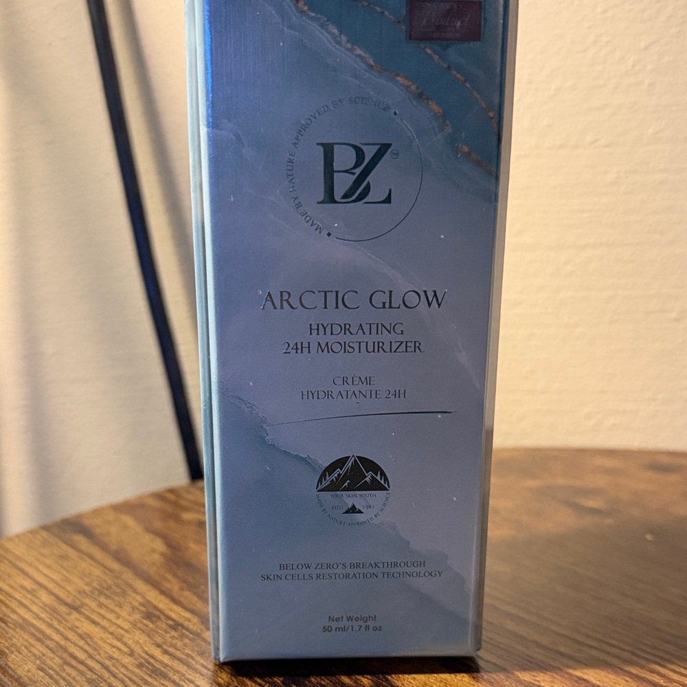 Below Zero Arctic Glow Hydrating 24H Moisturizer